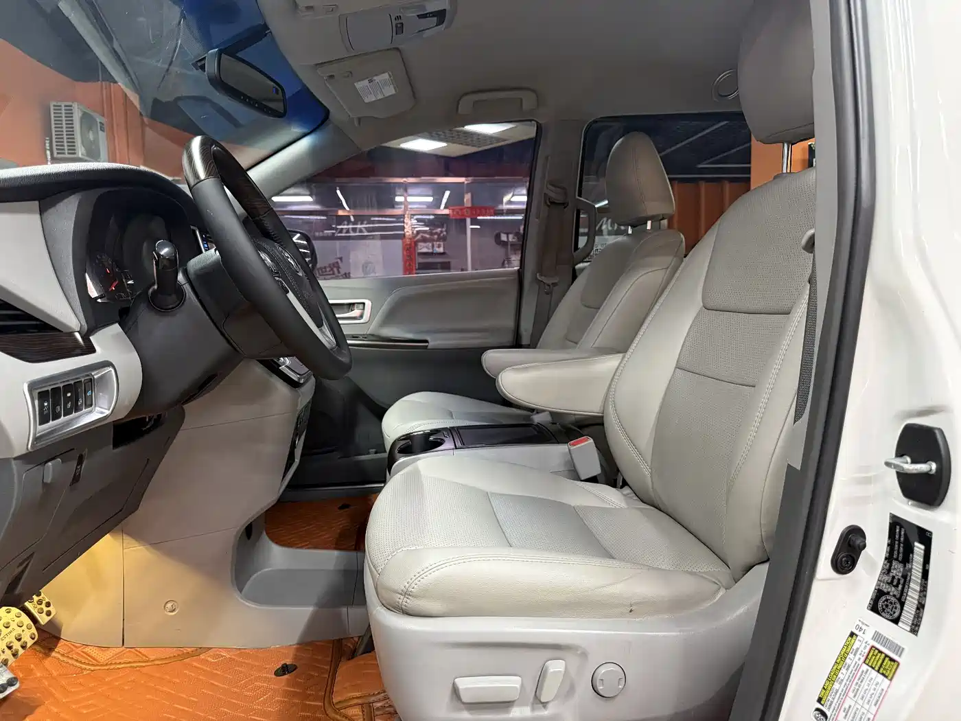 Toyota Sienna 2016 2015 3.5L 4WD L