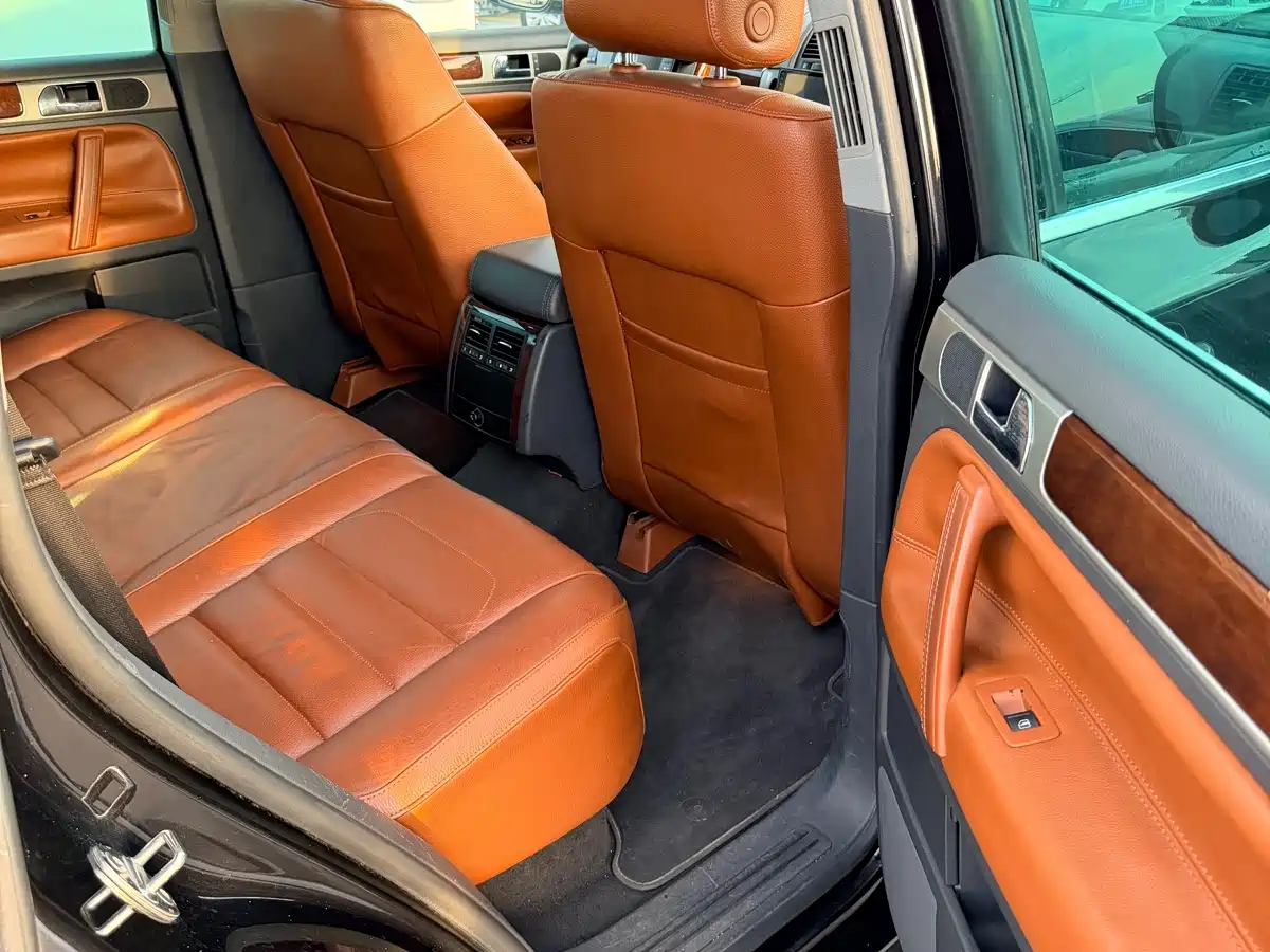 Volkswagen Touareg 2009 2010 3.6 Limited Luxury Edition