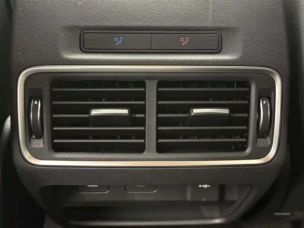 LAND ROVER DISCOVER SPORTS