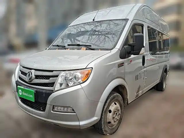  Dongfeng Yufeng Yufeng 2021 2.3T Power King RWD Logistics Vehicle Long Wheelbase High Roof Rear Dual Tires 6-9 Seats China VI M9T