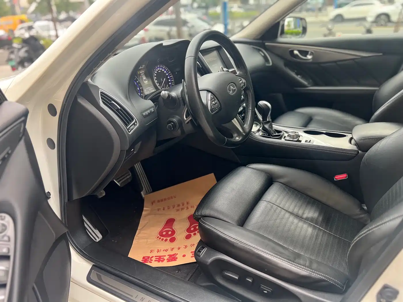 Infiniti Q50 2014 3.7L Luxury Sport фото 4