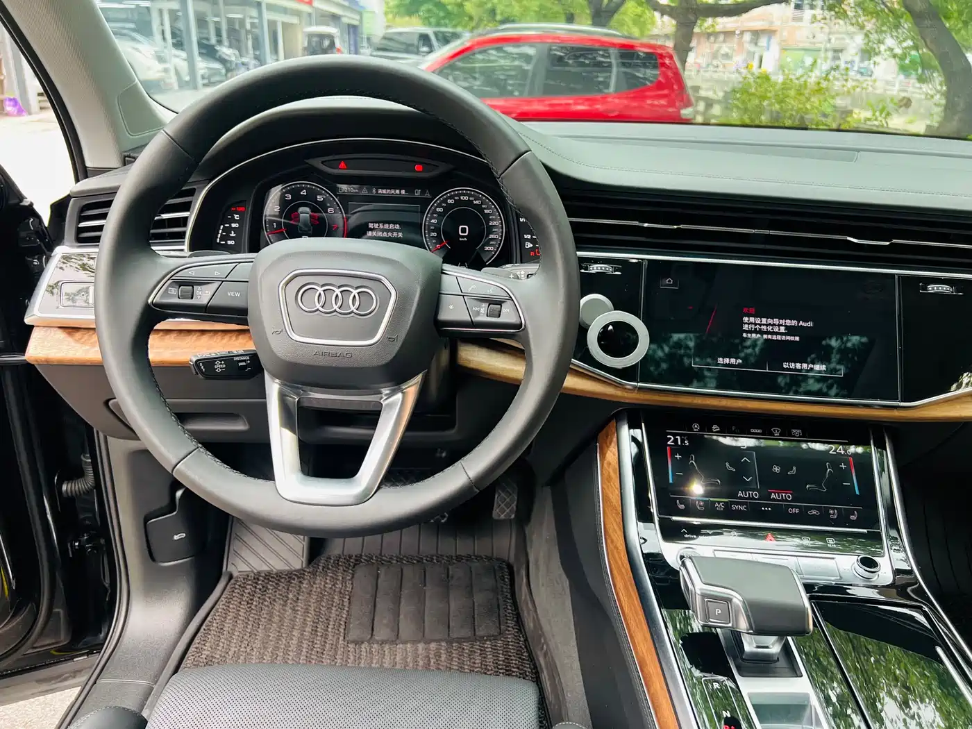 Audi Q7 2022 55 TFSI quattro S line Premium фото 17