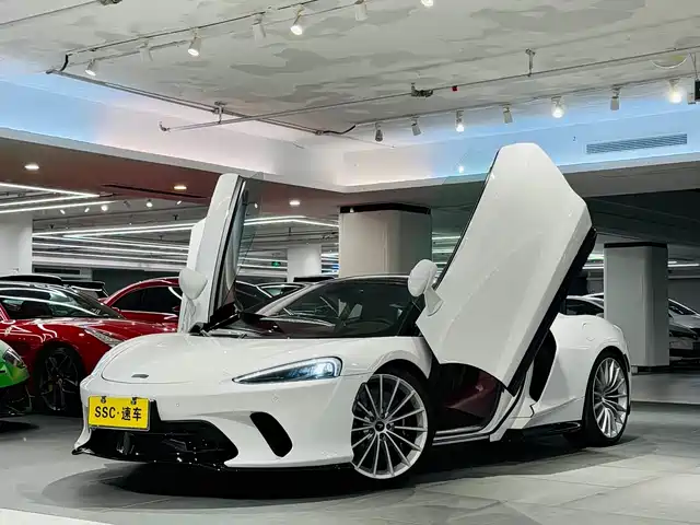 McLaren GT 4.0T, Стандарт