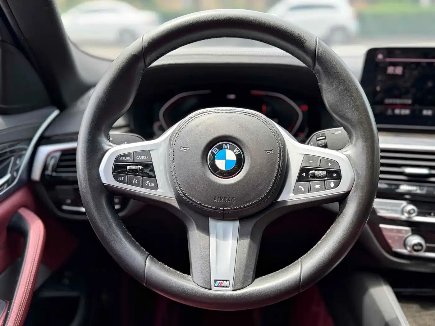 Фото 17 - BMW 5 Series