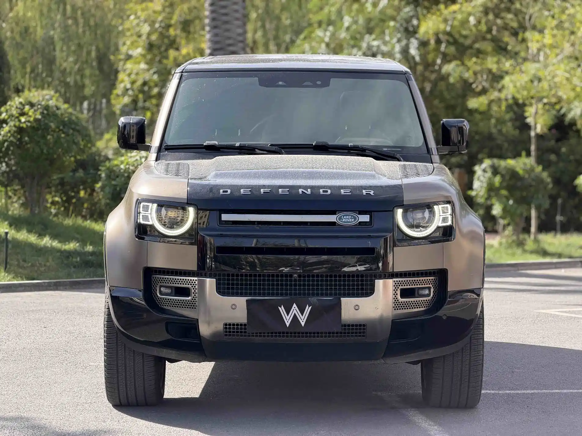 صورة 2 - Land Rover Defender