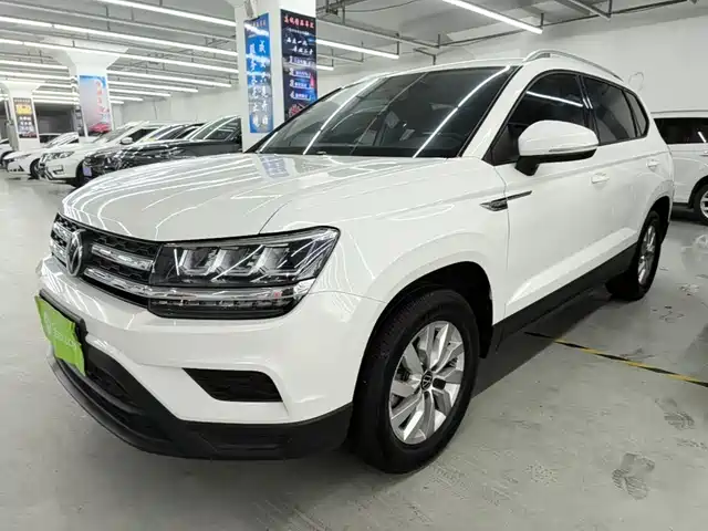  Volkswagen Tharu 2021 Model 280TSI 2WD Trend Edition