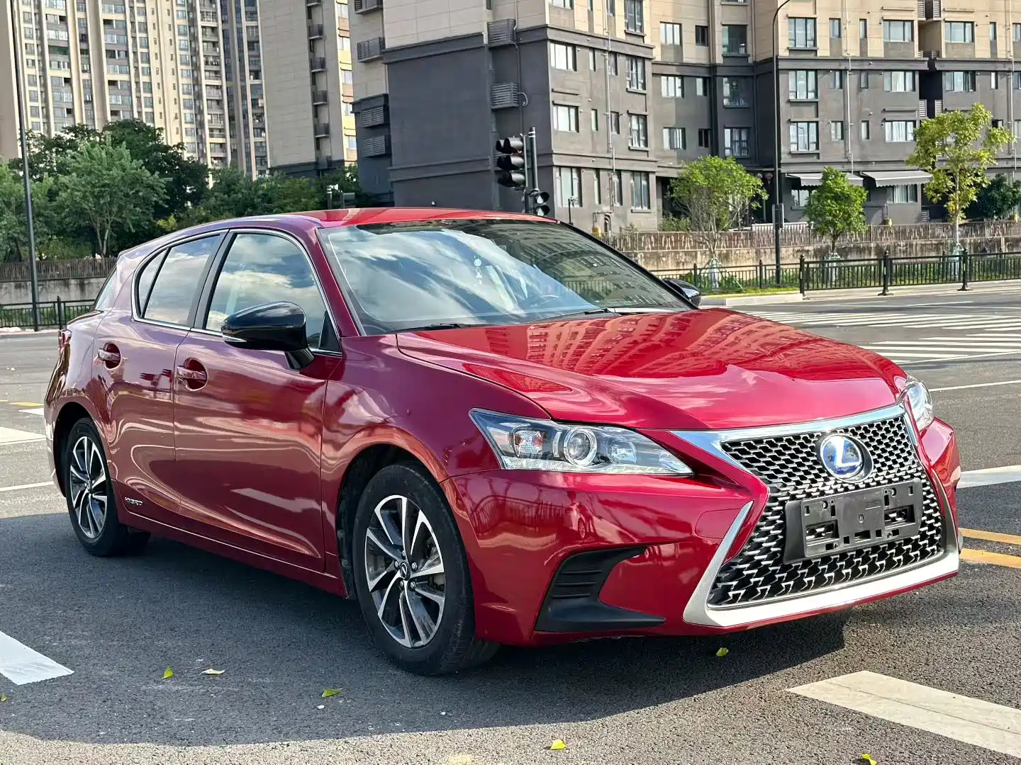 Photo 3 - Lexus CT
