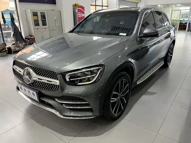 MERCEDES-BENZ GLC