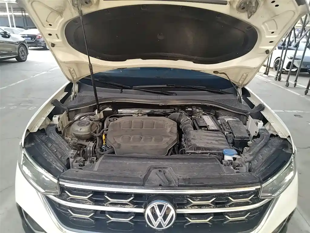 Фото 20 - Volkswagen Tayron