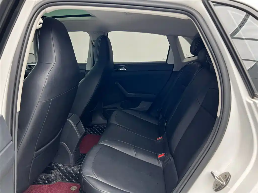 Volkswagen Polo 2021 Plus 1.5L Automatic Panorama Enjoyment Edition фото 13