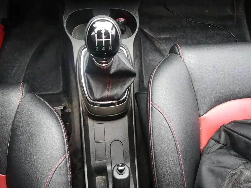 Haval H1 2016 Red Label 1.5L Manual Luxury фото 14