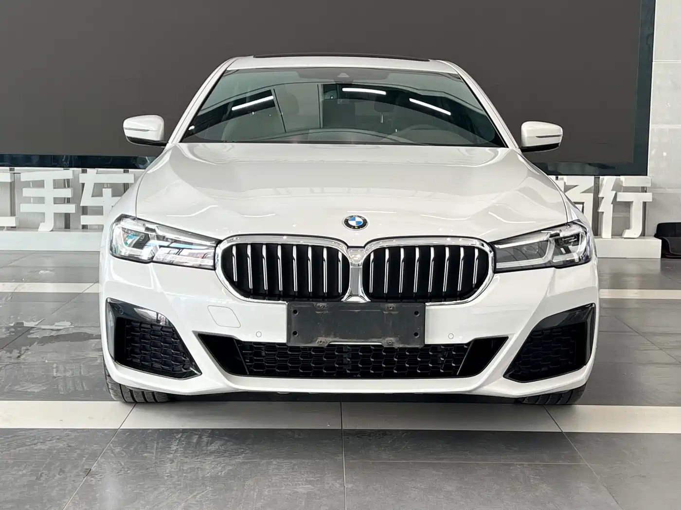 BMW 5 Series 2021 530Li Executive M Sport Package фото 2