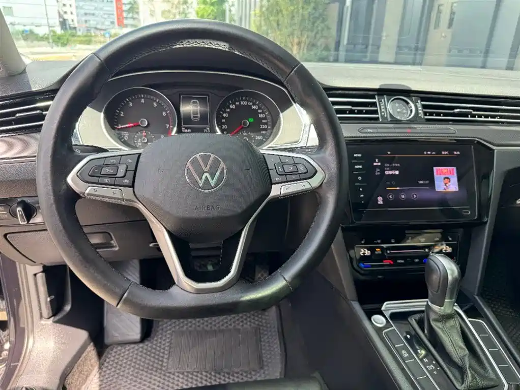 Volkswagen Magotan 2020 330TSI DSG Leading фото 5