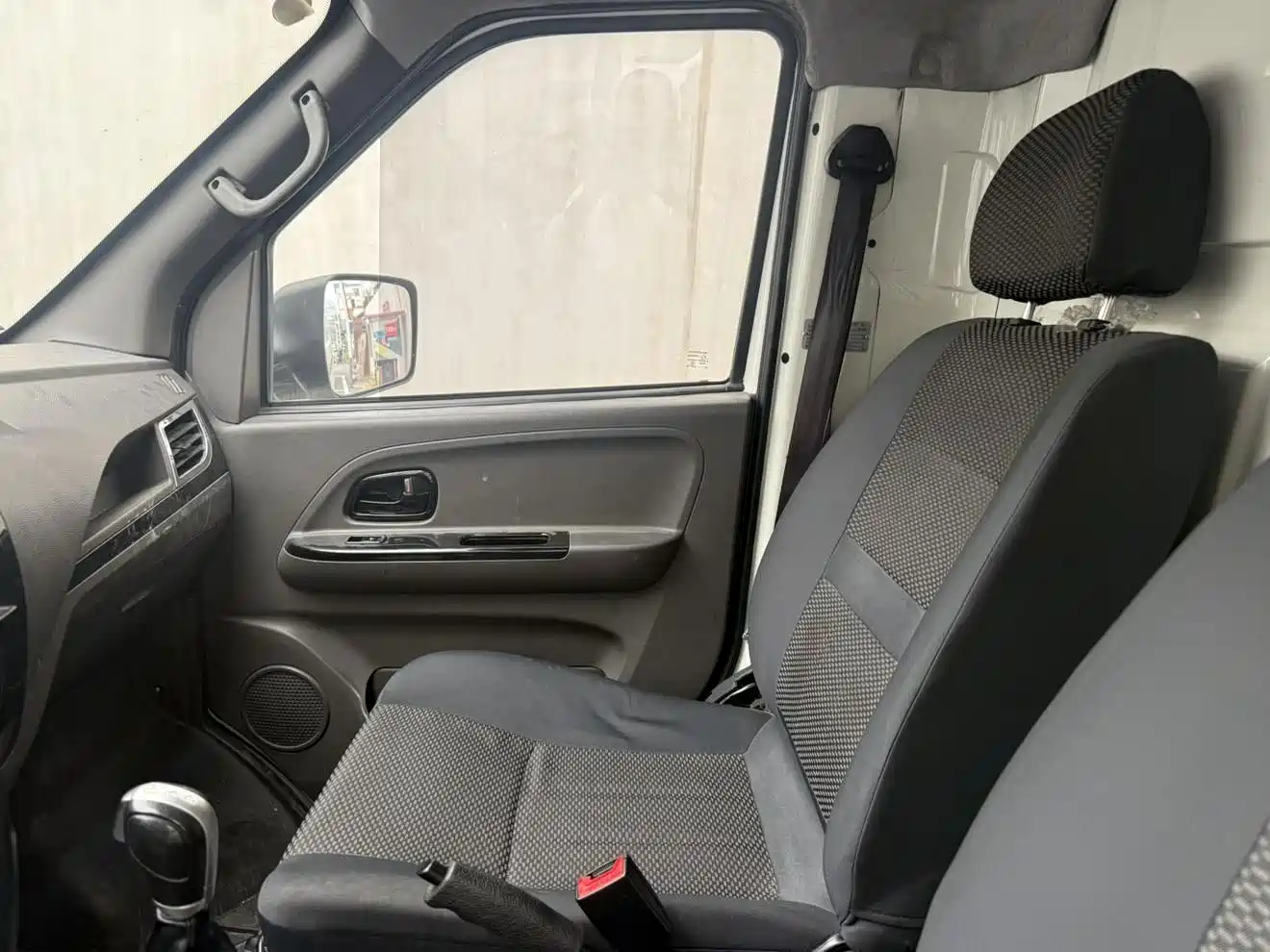 Dongfeng Yufeng Yufeng EM26 2024 2023 Model Premium Edition 41.86kWh CATL
