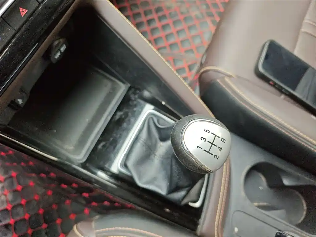Changan Eado DT 2019 2018 1.6L Manual Intelligent Luxury