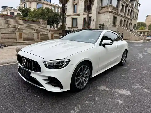 MERCEDES-BENZ E CLASS