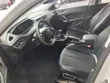 صورة 11 - Peugeot 308