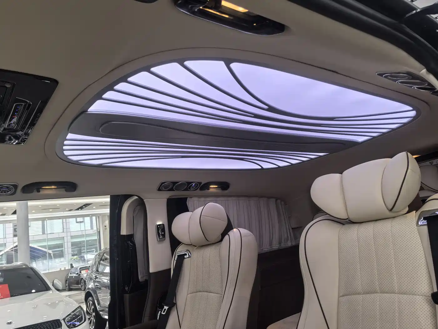 Mercedes-Benz Vito 2021 2.0T Business Edition 7-seater фото 13