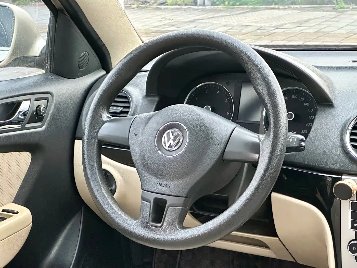 Volkswagen Lavida 2011 1.6L Automatic Pinxuan Edition фото 25