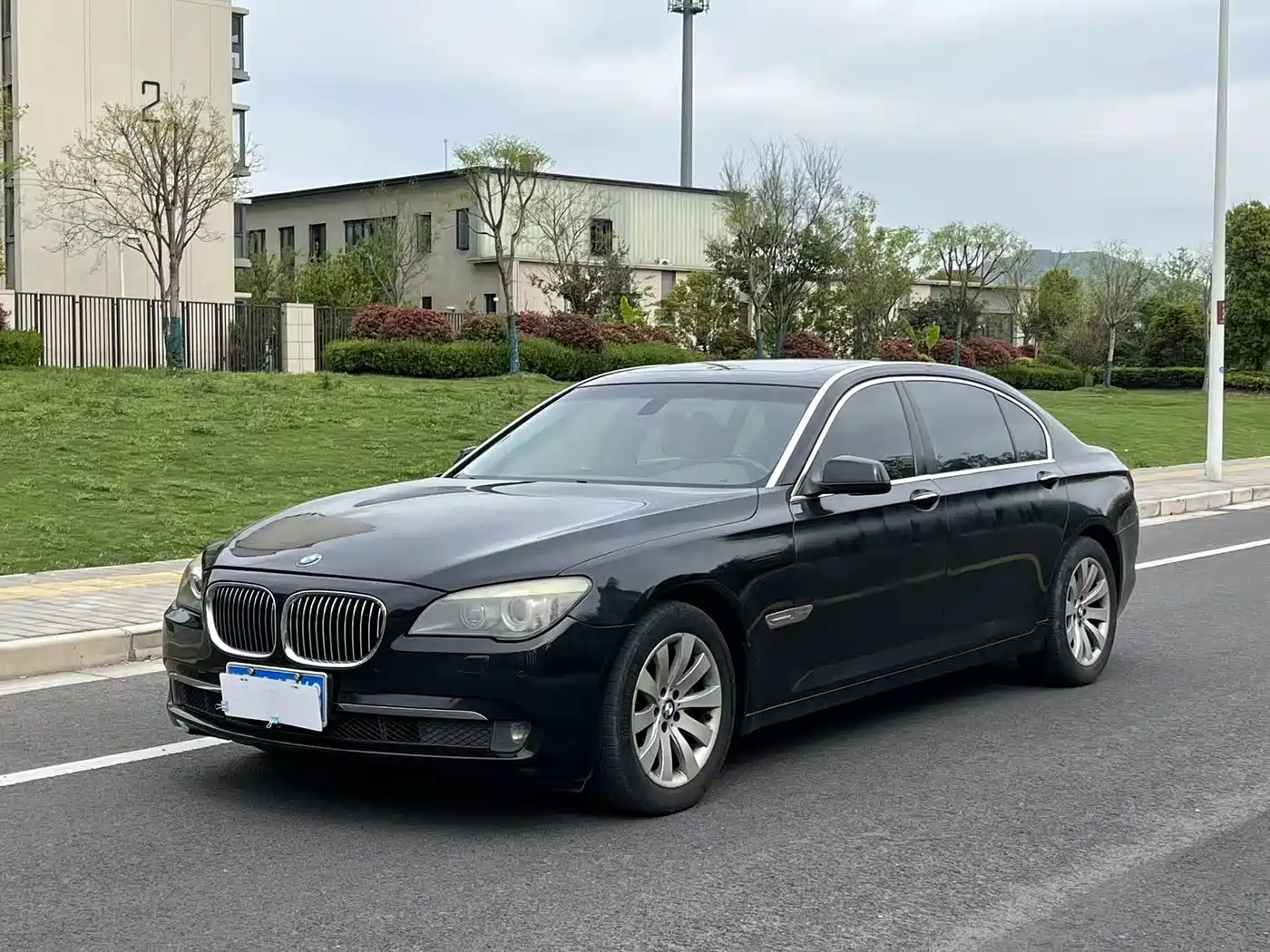 BMW 7 Series 2009 Model 740Li Leading Edition