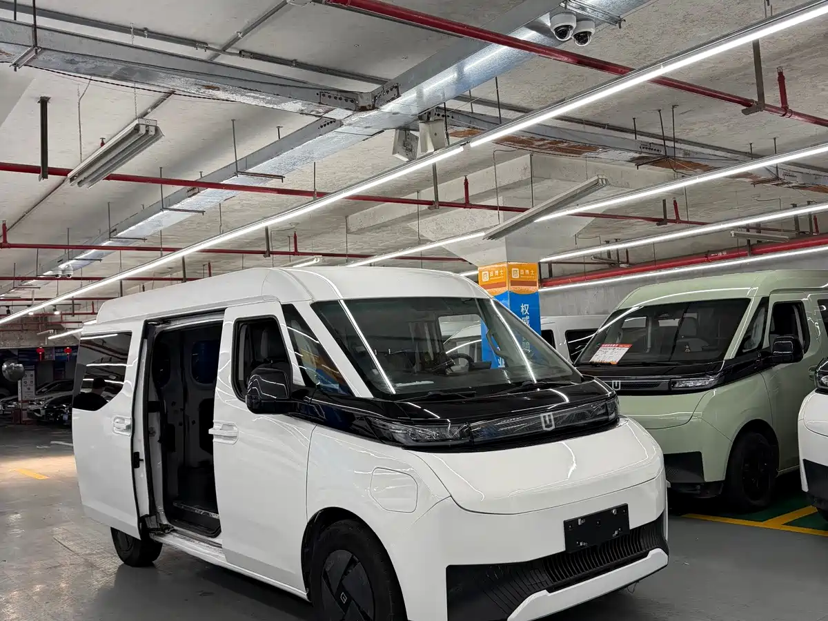 Yuan Cheng Farizon Super VAN 2024 2024 Model Smart Wealth Edition Short Wheelbase Medium Roof 83kWh