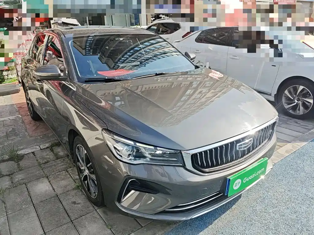 Фото 4 - Geely Emgrand