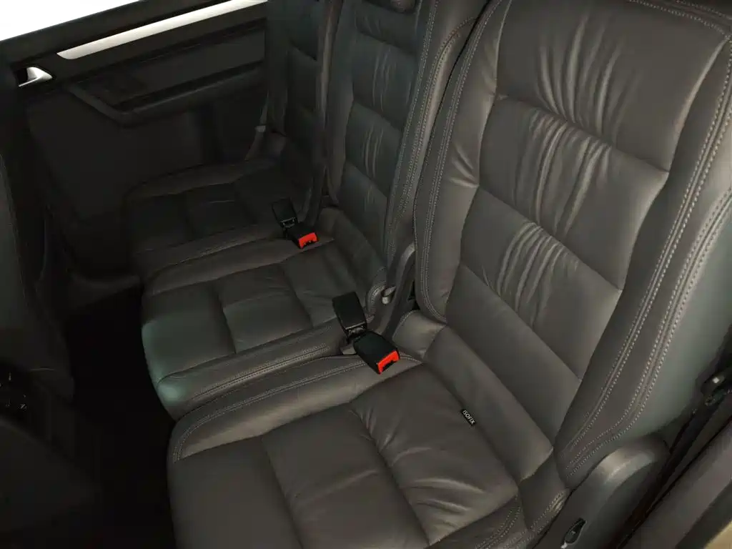 Volkswagen Touran 2015 1.4T DSG Comfort Edition 5-seater фото 13