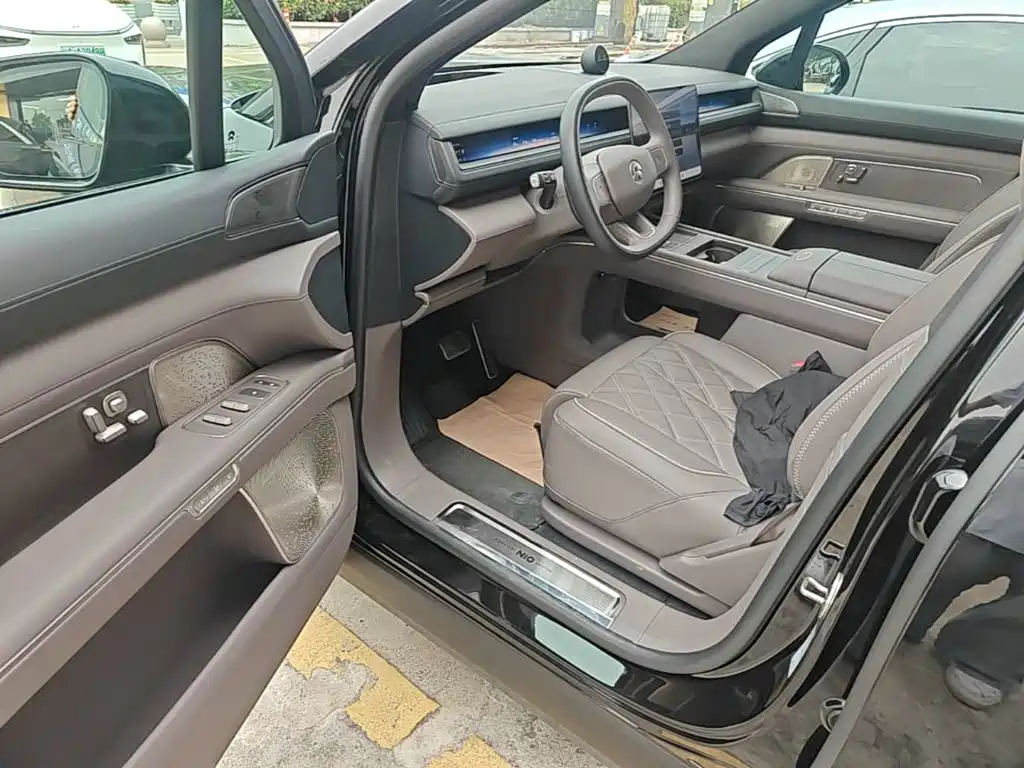 NIO ES8 2025 2025 Base Model