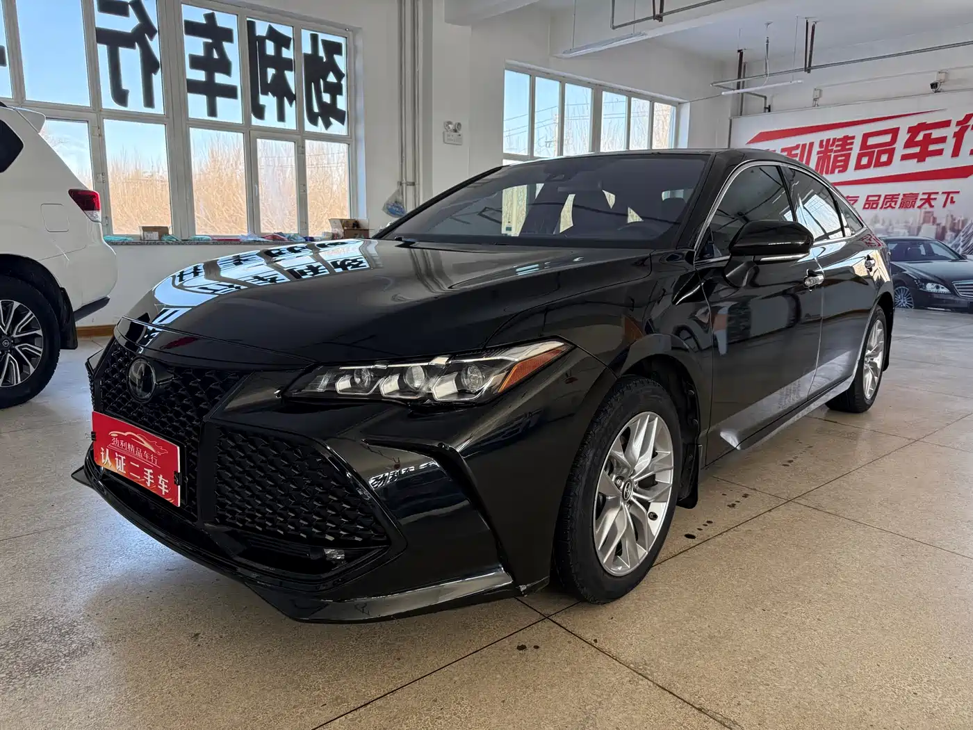 Toyota Avalon 2019 2.0L Luxury Edition (China VI)