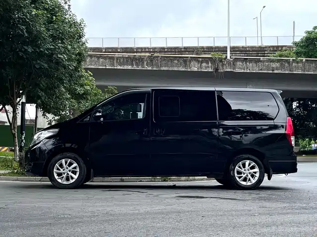 Dongfeng Fengxing Lingzhi PLUS 2021 2.0L Manual Luxury 7-Seater — фото 3