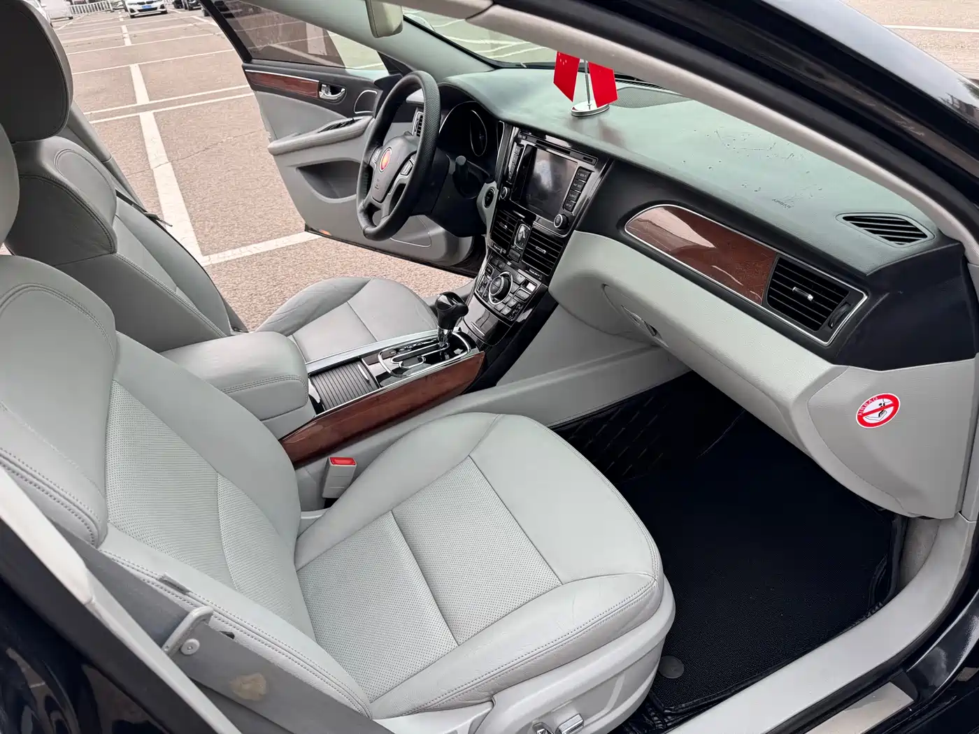 Hongqi H7 2013 2.0T Premium фото 14