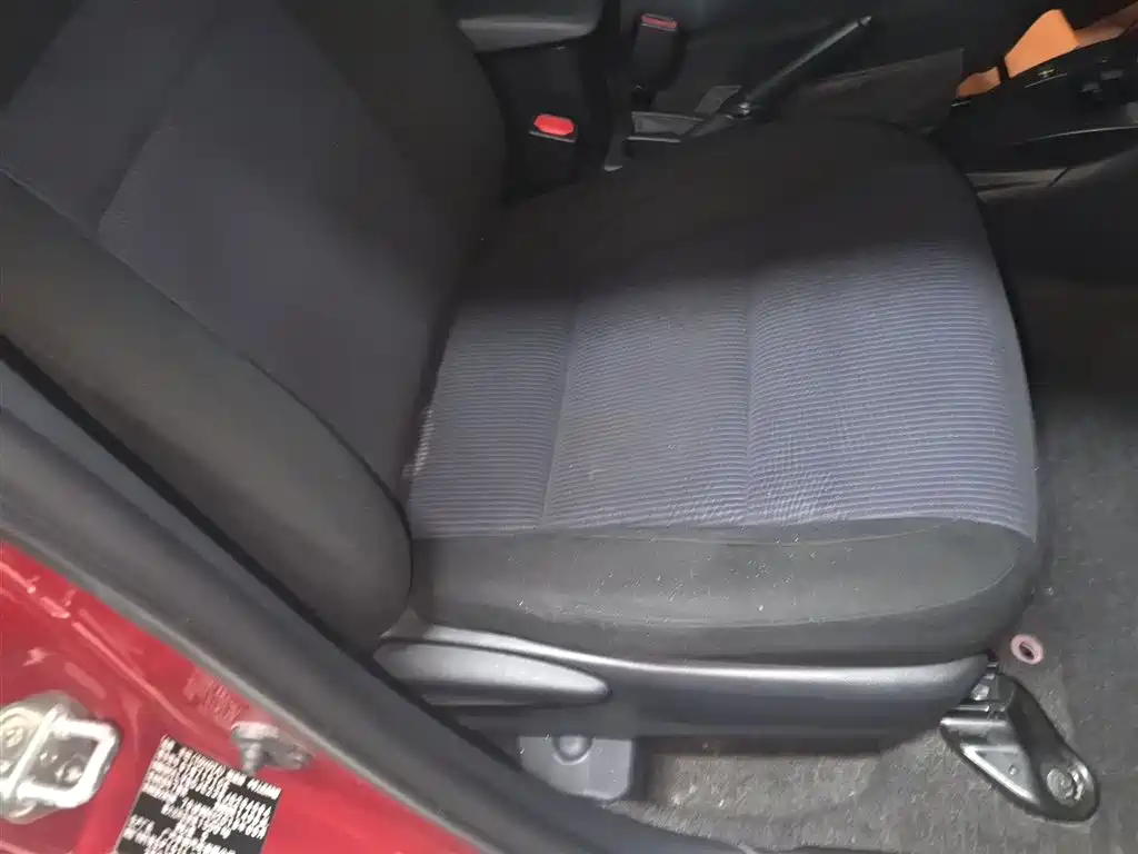 Toyota YARiS L Zhi Xuan 2016 Facelift 1.5E CVT Charming Edition фото 25