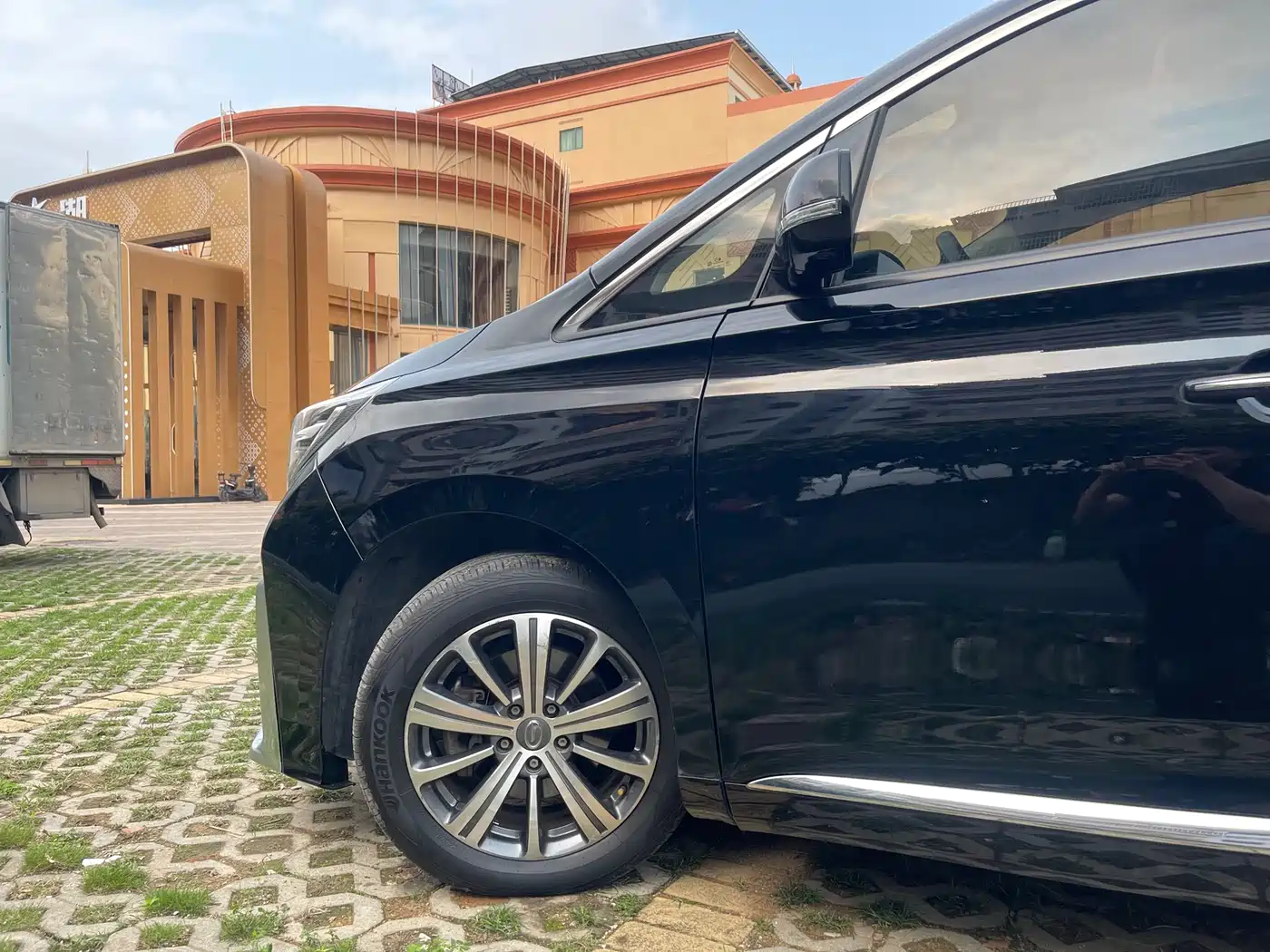 GAC Trumpchi Trumpchi M8 2018 320T Premium Edition фото 8