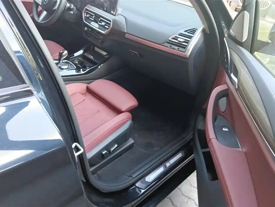BMW X3 2023 Facelift xDrive30i Leading M Night Package фото 8