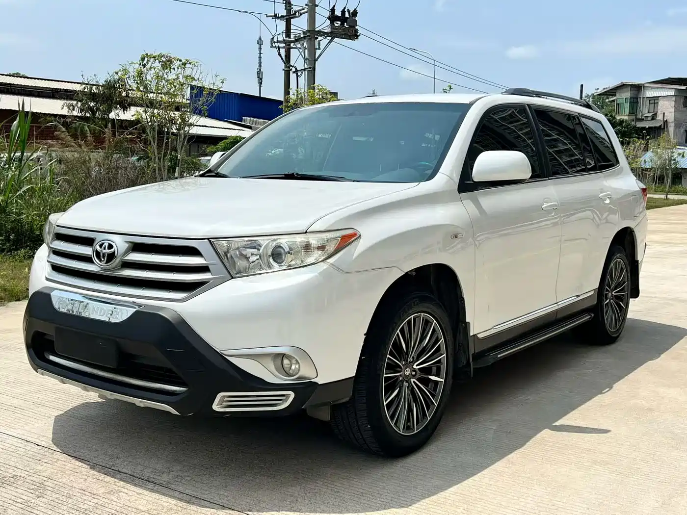 Toyota Highlander 2013 2.7L 2WD 5-seater Purple Gold Edition