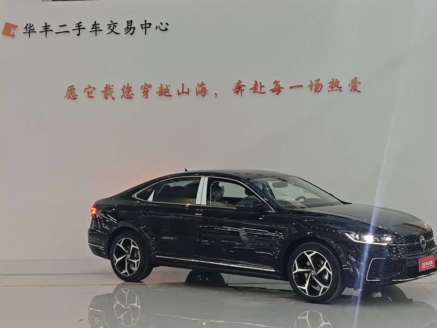 Volkswagen Passat 2026 Outstanding Edition 380TSI Starlight Dragon Soaring Version фото 4
