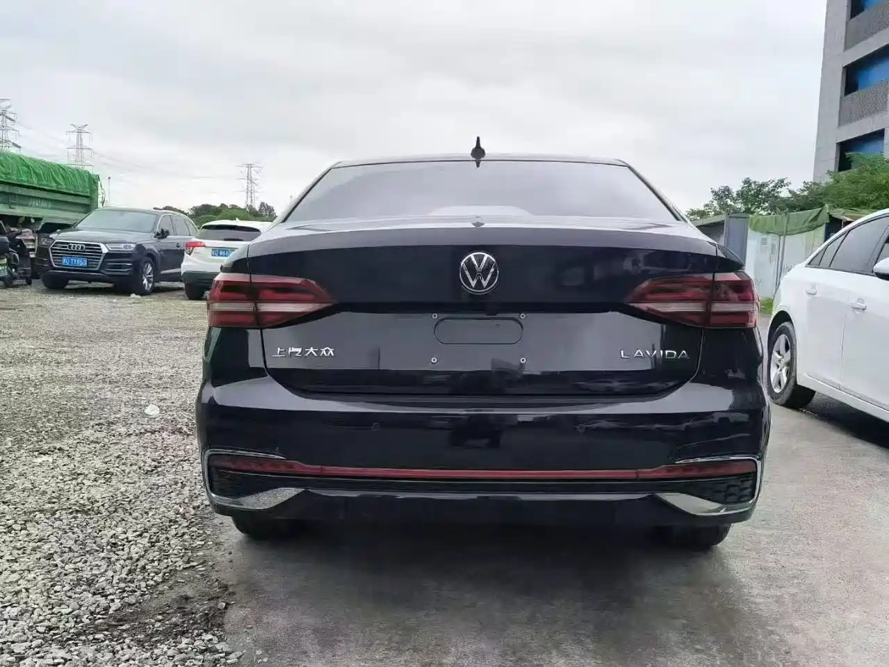 Photo 8 - Volkswagen Lavida