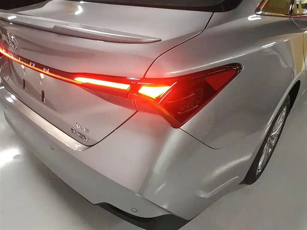 Toyota Avalon 2024 Model Hybrid 2.5L XLE Prestige Edition фото 24