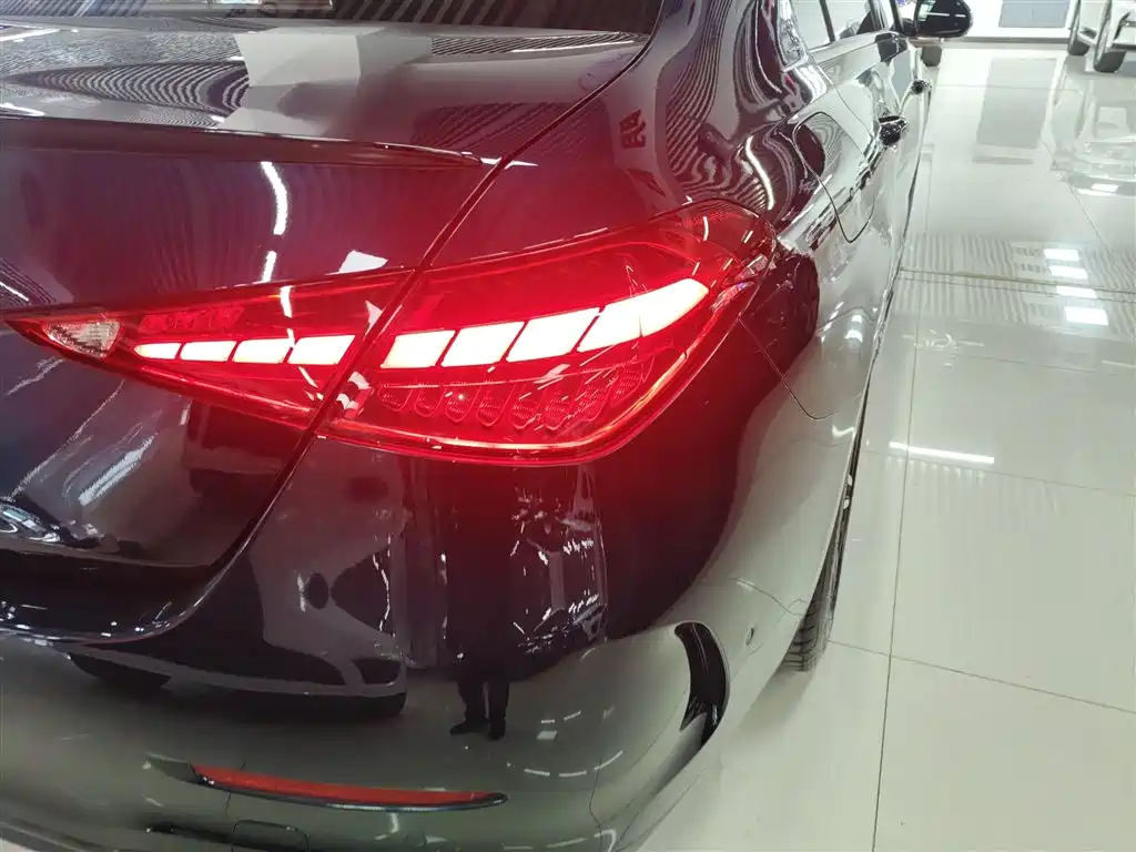 Mercedes-Benz C-Class 2024 Second Facelift C 260 L Night Edition Sport фото 8