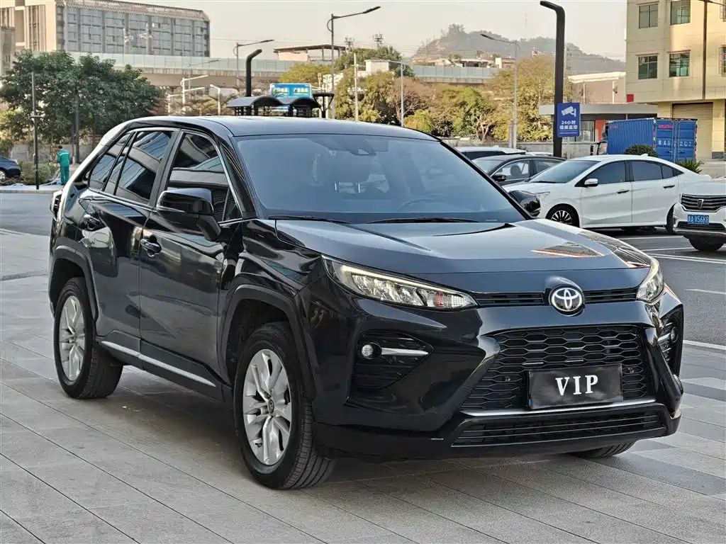 Toyota Wildlander 2022 2.0L CVT 2WD Urban Edition фото 3