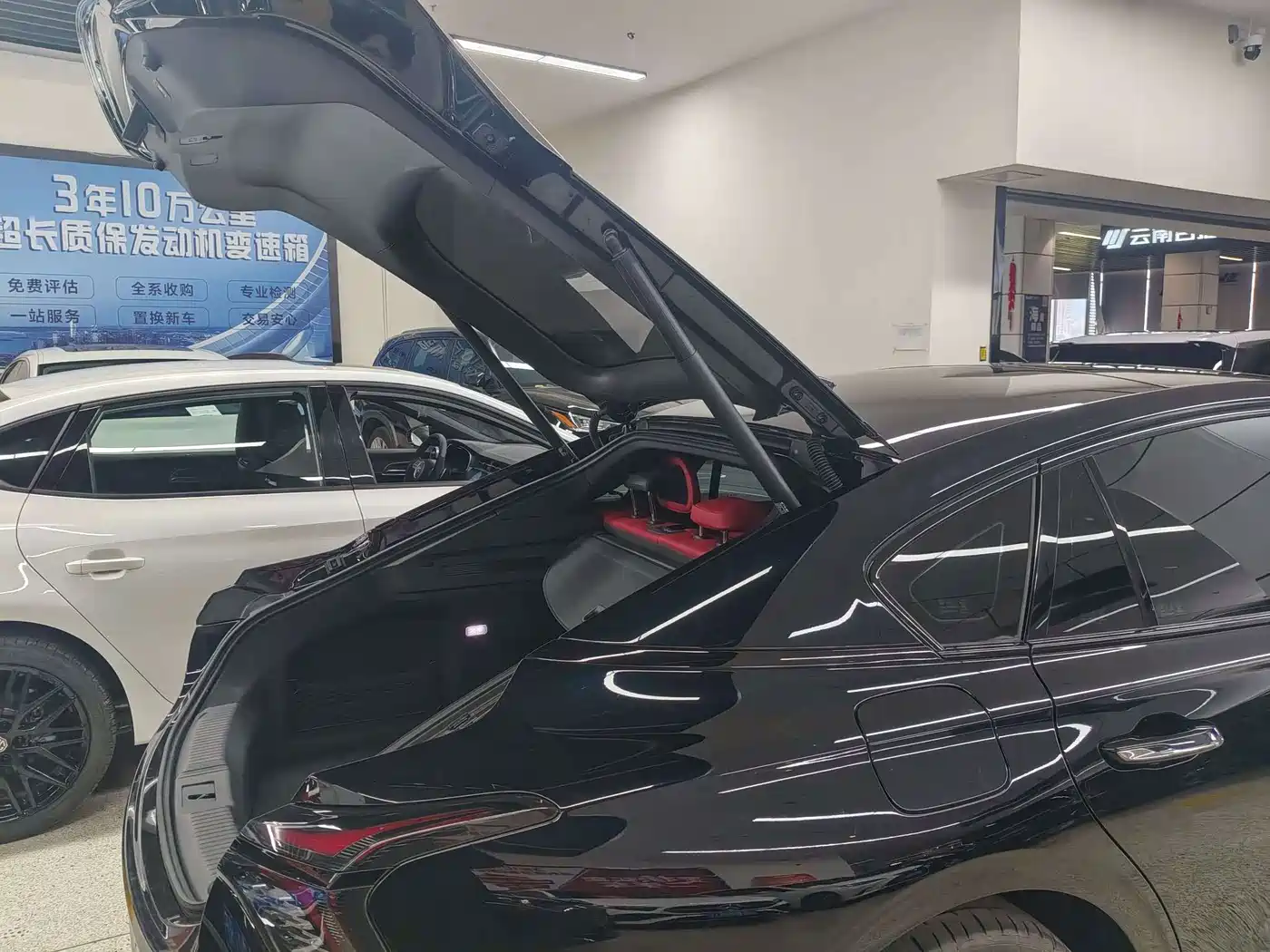 Hongqi H6 2025 2023 2.0T Premium Edition