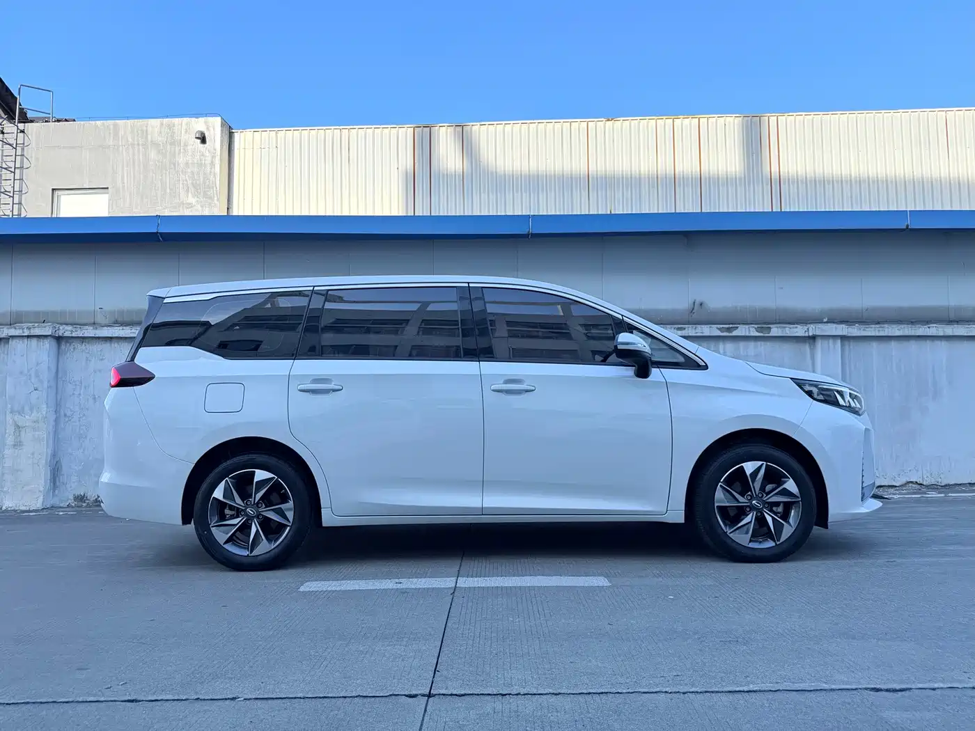Фото 10 - GAC Trumpchi Trumpchi M6