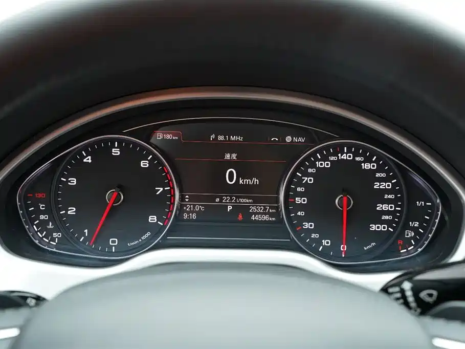 Audi A8 2013 A8L 45 TFSI quattro Luxury фото 32
