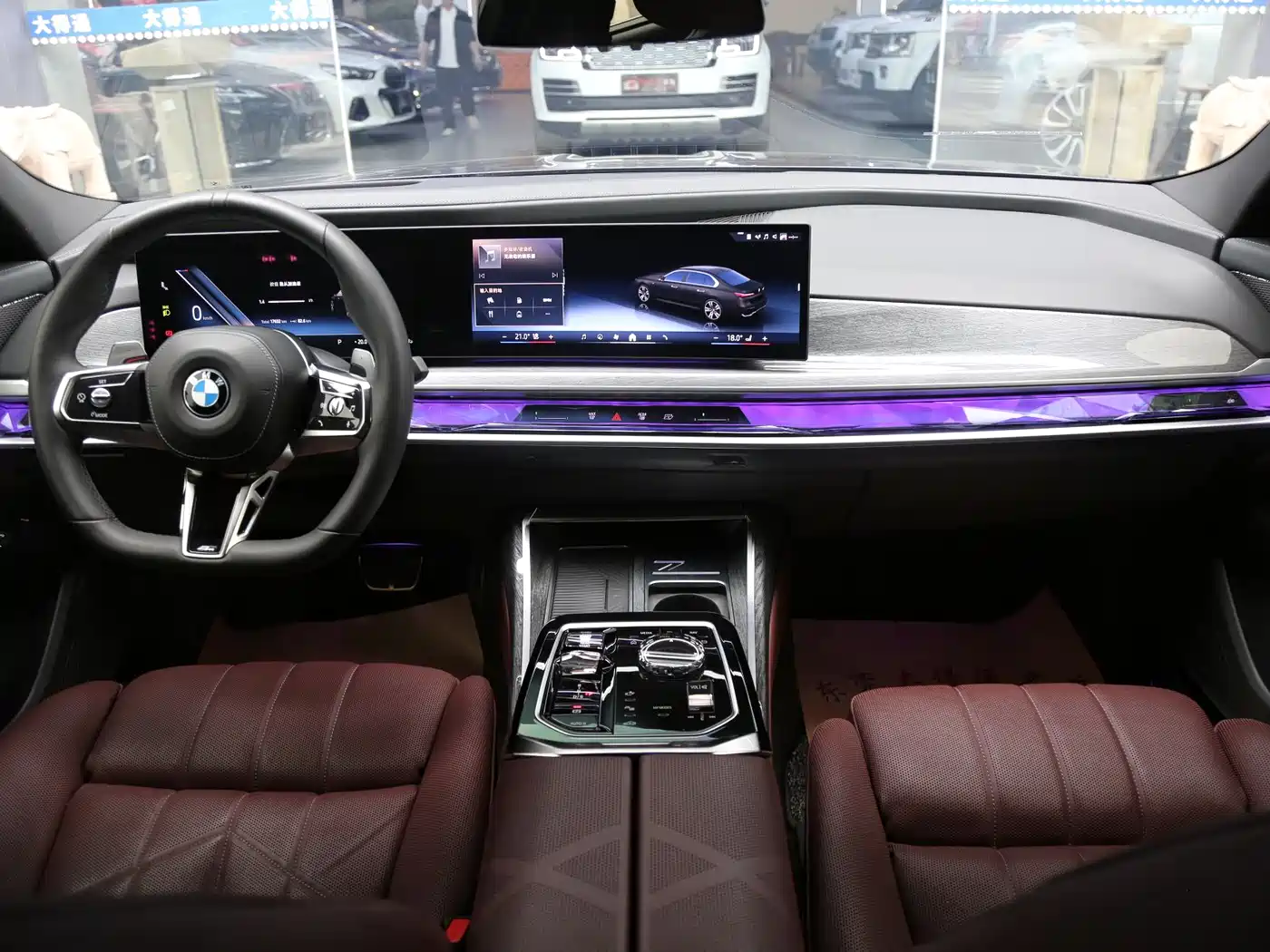 BMW 7 Series 2023 740Li Exclusive M Sport Package фото 15