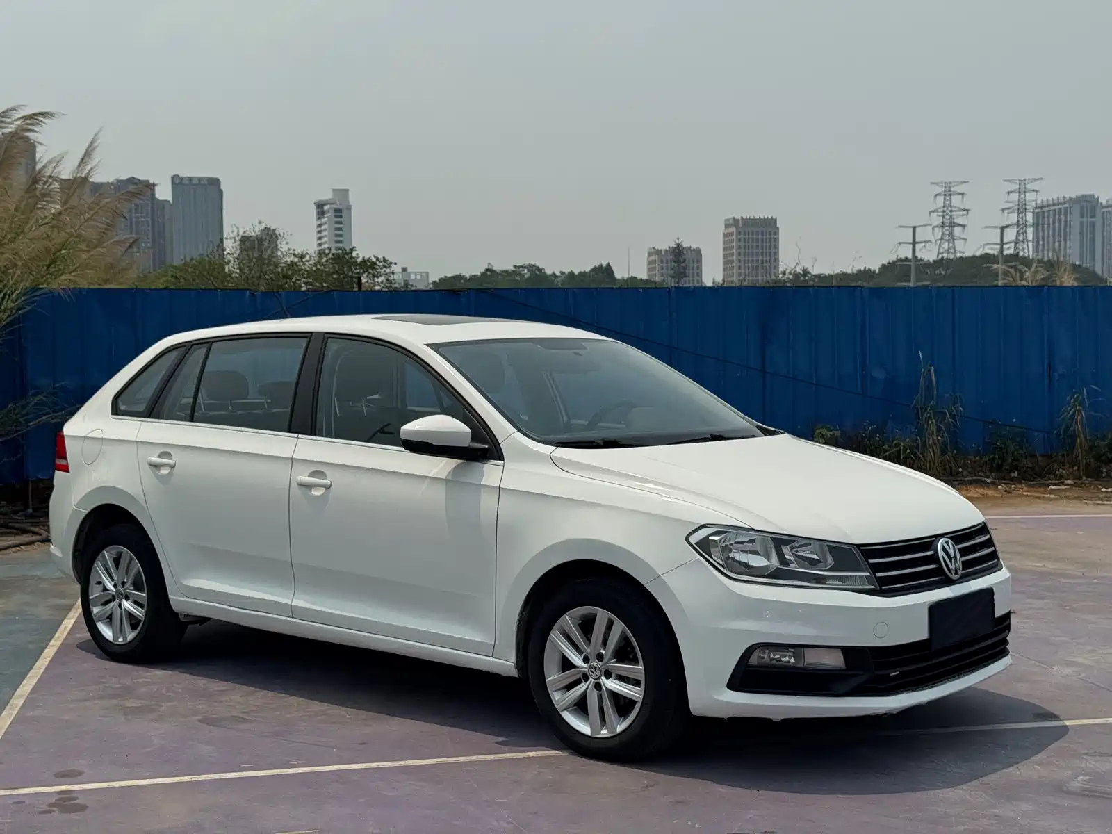 Photo 3 - Volkswagen Santana