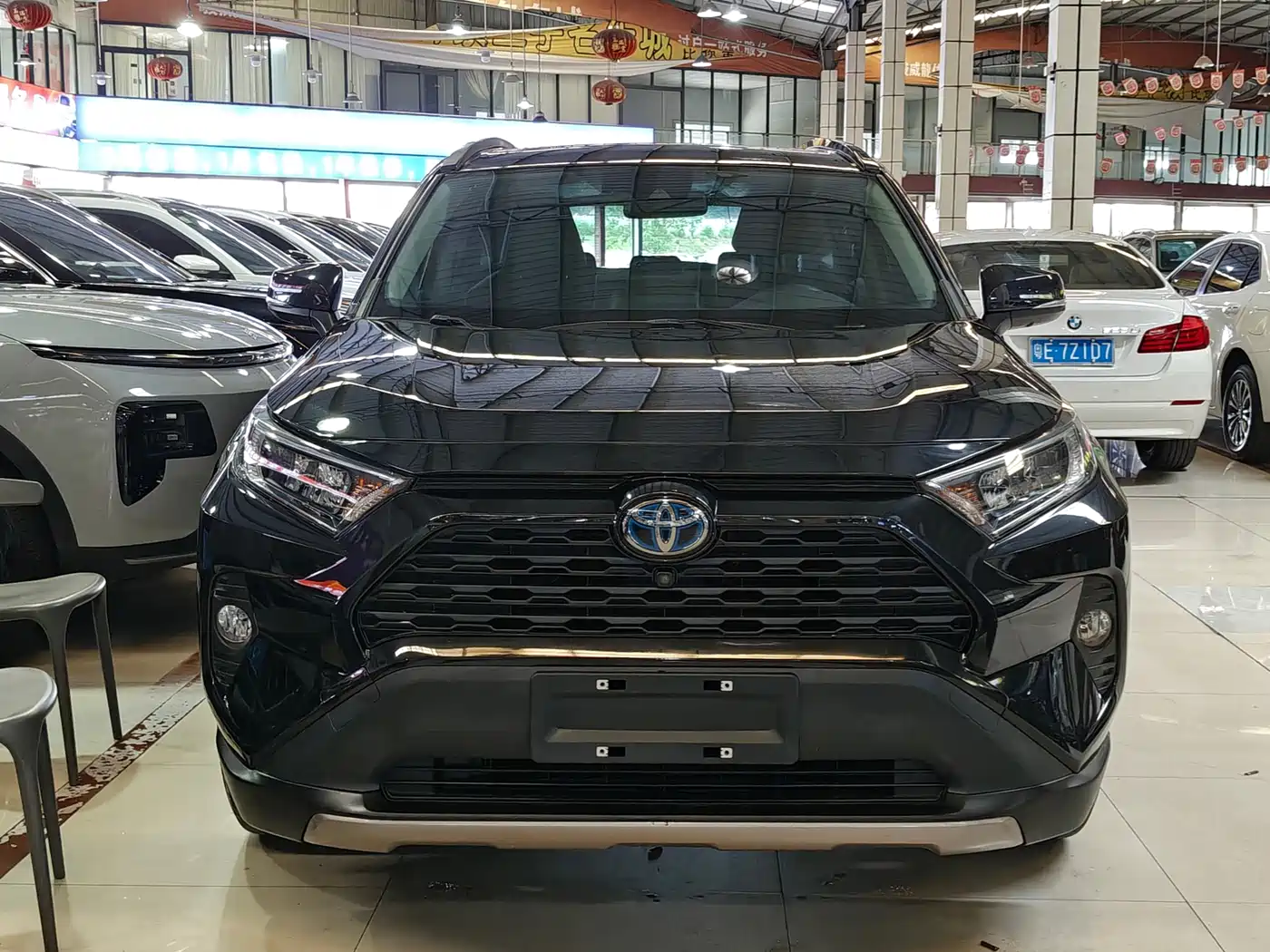 Toyota RAV4 Rongfang 2020 Hybrid 2.5L E-CVT 2WD Elite Edition фото 2