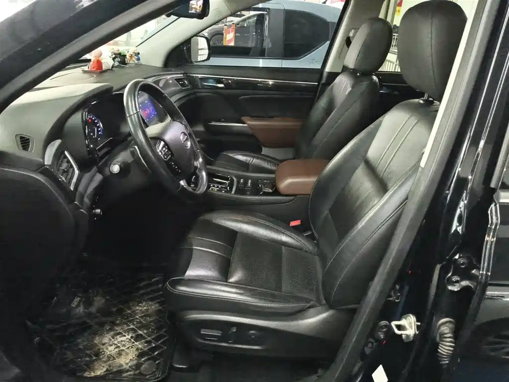 GAC Trumpchi Trumpchi GS7 2017 320T 2WD Luxury Smart Connect фото 15