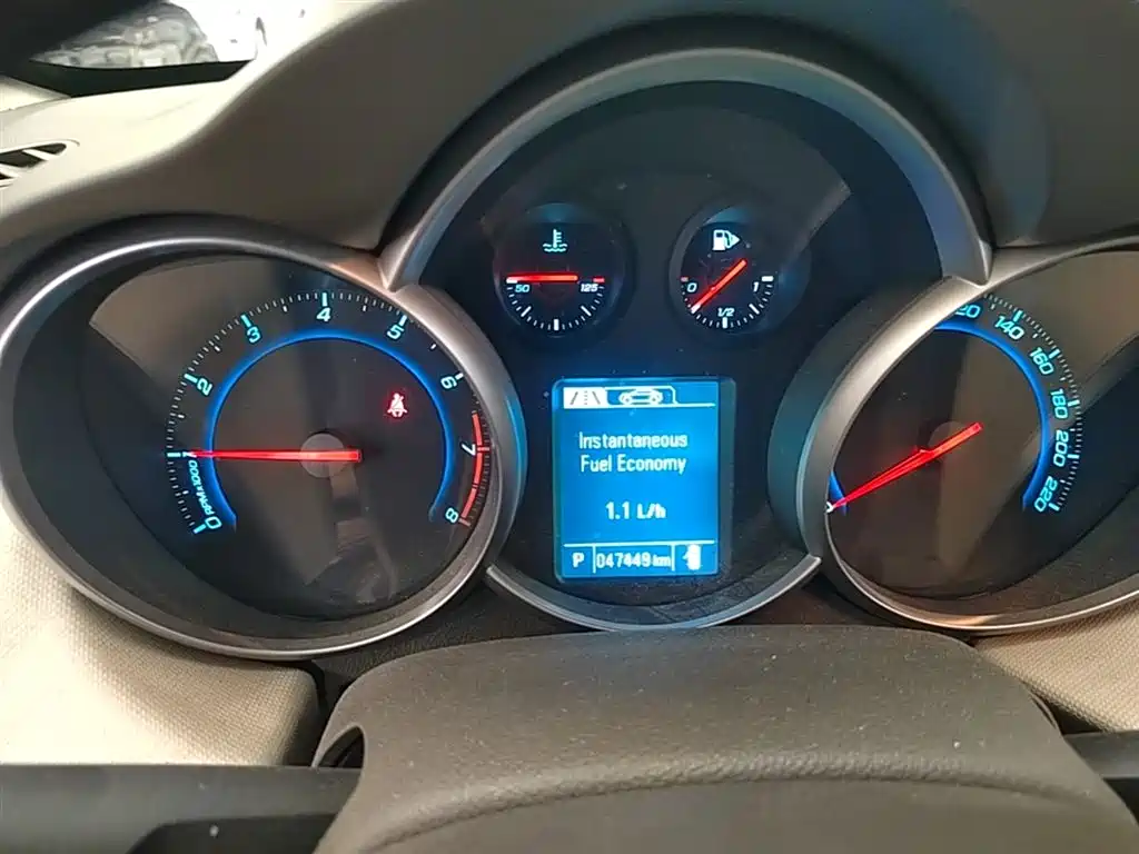 Chevrolet Cruze 2015 1.5L Classic SE AT фото 12