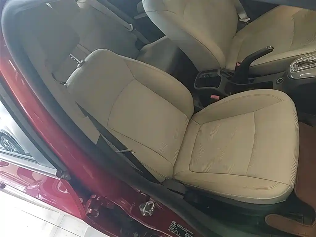 Chevrolet Cruze 2015 1.5L Classic SE AT фото 25