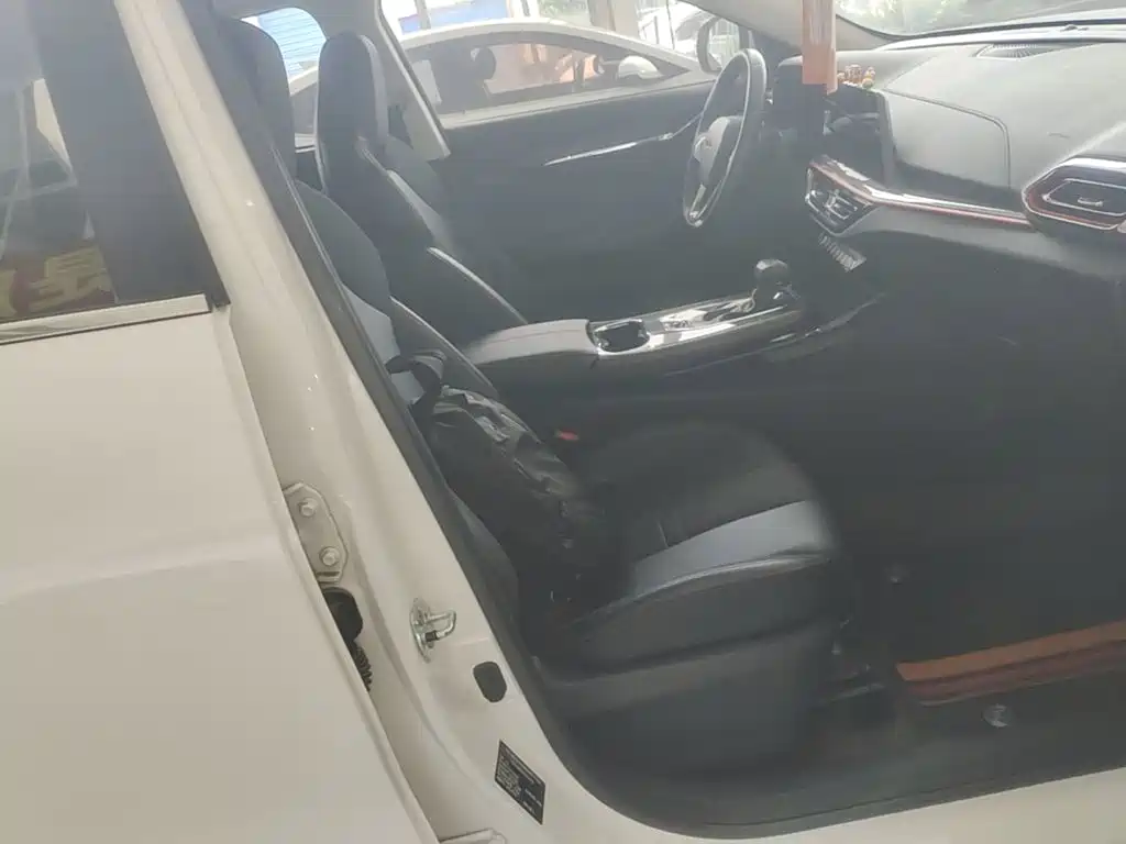Changan Oshan Changan Oushang X5 2022 2021 Facelift 1.5T DCT Luxury